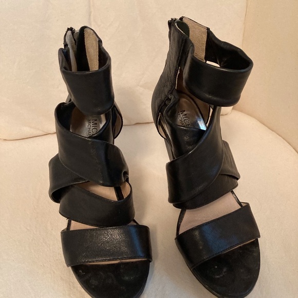 Michael Kors black high heels - Picture 2 of 4